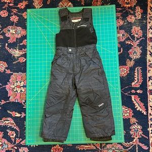 Snow suit size 4T